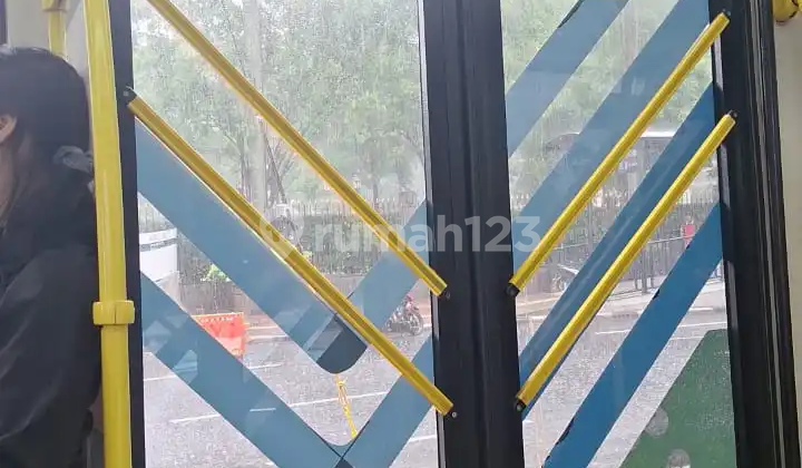 Ready-to-Use Shop House in Jagakarsa, South Jakarta 2