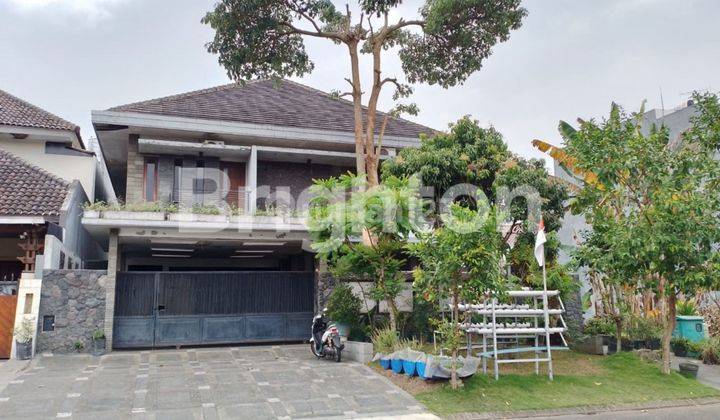 RUMAH MEWAH ARAYA MALANG SIAP HUNI POSISI POROS JALAN RAYA  1