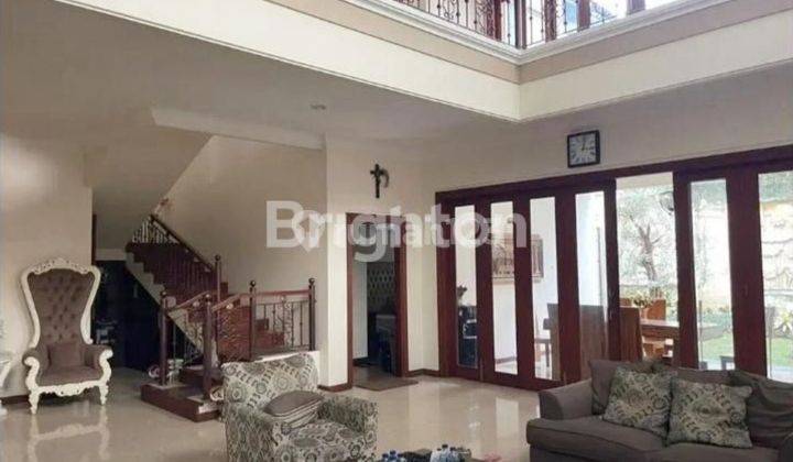 RUMAH SIAP HUNI FULL FURNISH di VILLA GOLF ARAYA MALANG  2