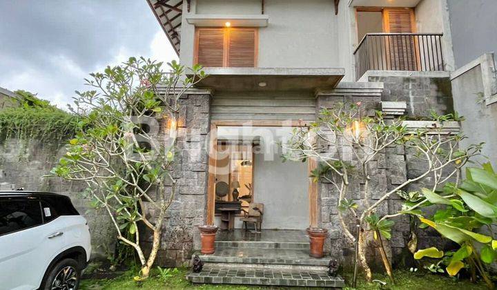 RUMAH MEWAH BALI STYLE ARAYA MALANG KOLAM RENANG PRIBADI 1