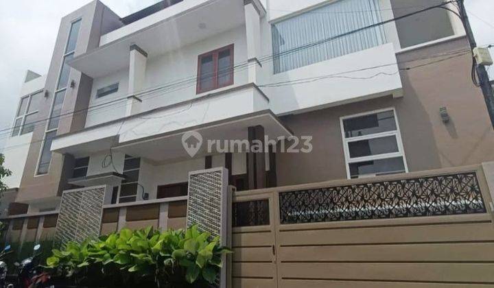 RUMAH VILLA MEWAH BARU ABDUL GANI ATAS BATU MALANG KOLAM RENANG PRIBADI DEKAT JATIMPARK 1