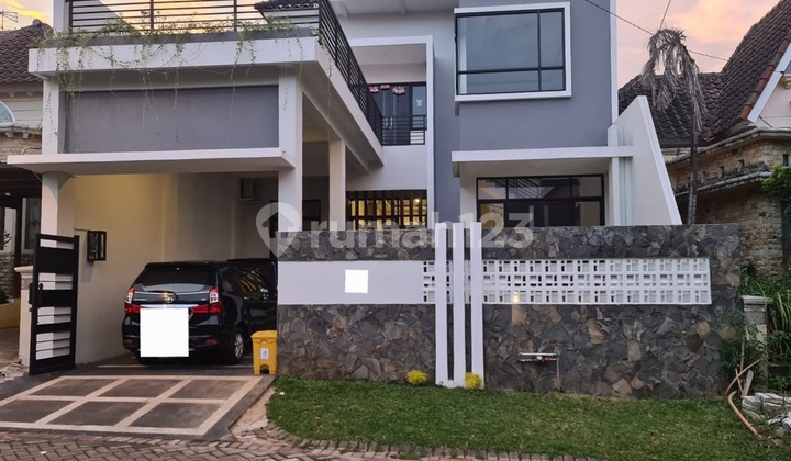 Dijual Rumah Mewah Villa Puncak Tidar Malang