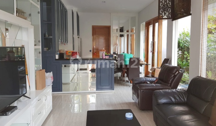 Rumah 2 Lantai Araya Malang Kolam Renang Pribadi 2