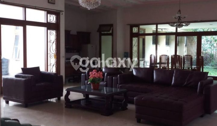 Rumah Strategis Tempat Usaha Dekat Raya Ijen Boulevard Pusat Kota Malang  2