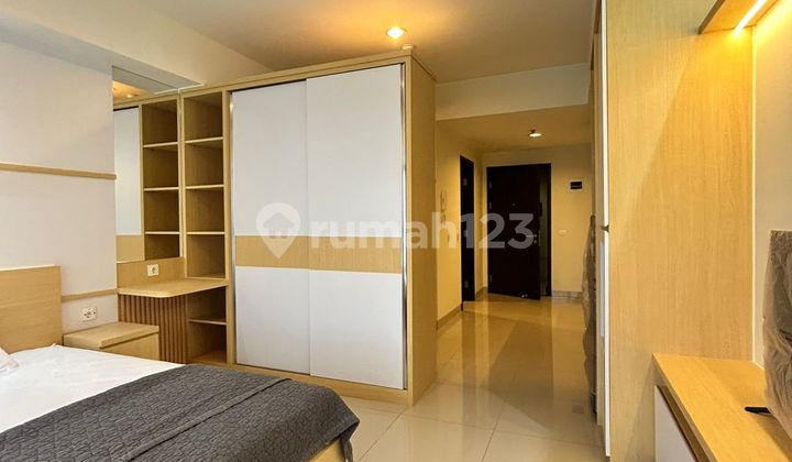 Orange County View East Apartment