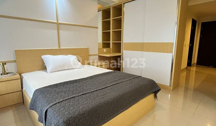 Orange County View East Apartment