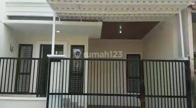 Rumah 2 Lantai Dekat Stasiun Bekasi & Harapan Indah 2