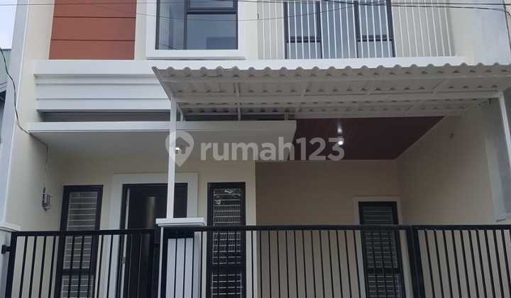 Rumah Siap Huni Bekasi, 2 Lantai Dekat Harapan Indah