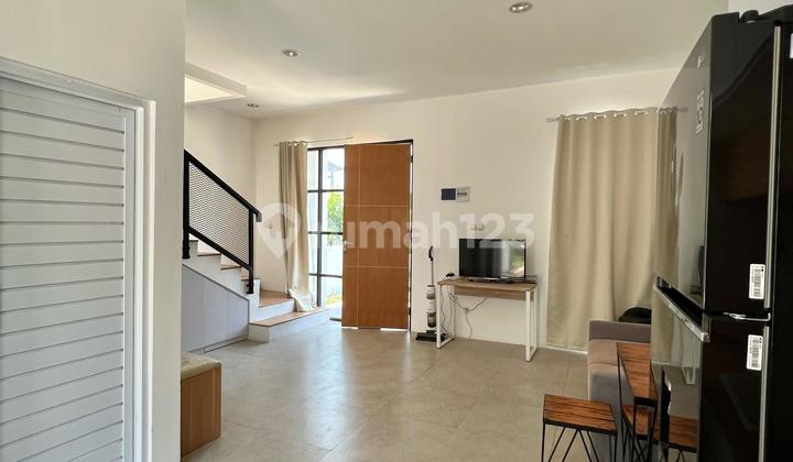 Murah Ciwaruga Dijual Rumah Modern 2 Lantai di Greenland Ciwaruga Bandung 2