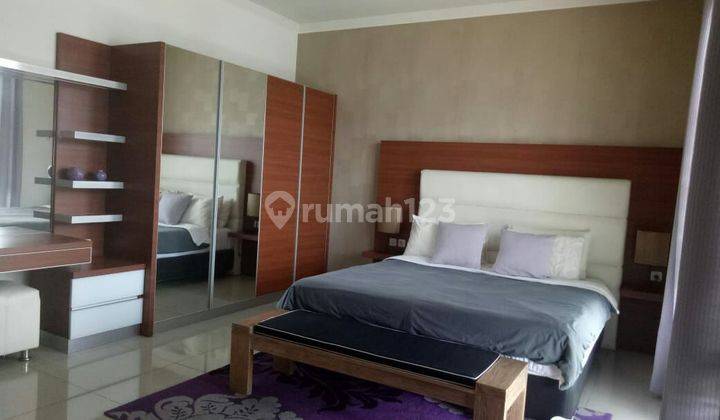 Rumah Dijual Setra Duta 3 Lantai  Hadap Timur, Di Setra Duta, Di Bandung 2