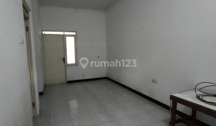 Rumah Disewakan Di Taman Holis Indah 2, Di Bandung 2