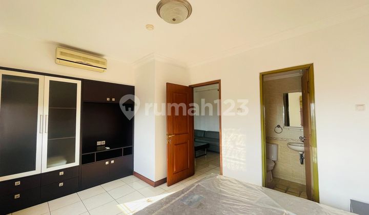 B U Majesty Apartment For Sale 4 Bedroom Furnished near Maranatha University Surya Sumantri Bandung 2