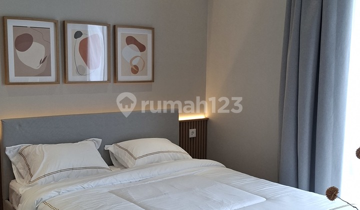 Indent Taman Sakura Rumah Mewah 2 Lantai Dijual Lebar Muka 8 Free PPN SHM di Dekat Tol Pasirkoja Soekarno Hatta Bandung 2