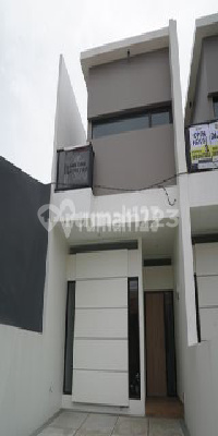 Murah Tki 3 Dijual Rumah Baru 2 Lantai di Tki 3 Taman Kopo Indah Bandung