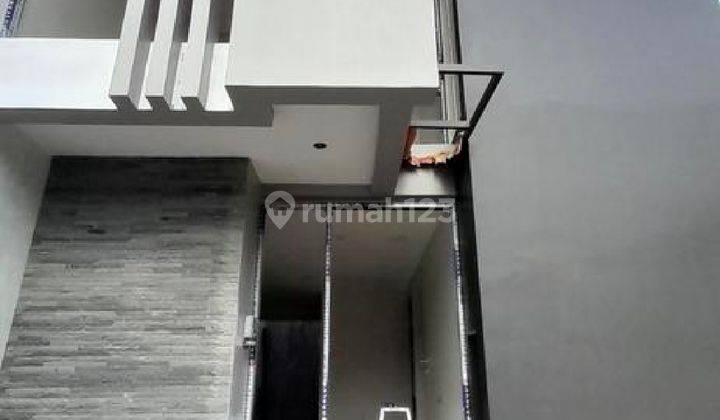Rumah Baru Hadap Timur Batununggal 2 Lantai 2