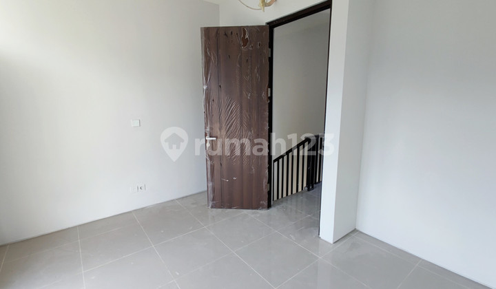 Hot Rent. Rumah baru Citra Garden Serpong Aeris, dekat BSD.  2