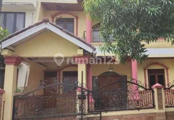 Best Price. Spacious Kencana Loka House, BSD Best Price. Spacious Kencana Loka House, BSD