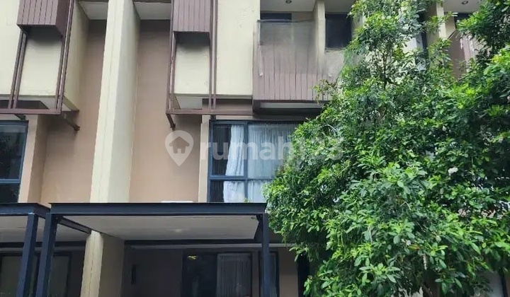 Best Price. Rumah modern Tabebuya Impresahaus R, BSD