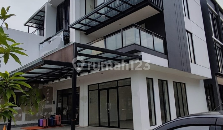 Flash Sale. Ruko mewah Hampton Avenue, Gading Serpong Flash Sale. Ruko mewah Hampton Avenue, Gading Serpong