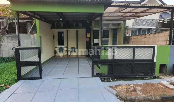 Affordable and cheap. Tidy house in Serpong Park, near BSD. 1
