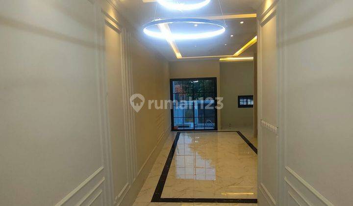 RUMAH MEWAH CLASSIC EROPA SIAP HUNI + PRIVATEPOOL DI JAGAKARSA 6