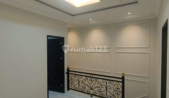 RUMAH MEWAH CLASSIC EROPA SIAP HUNI + PRIVATEPOOL DI JAGAKARSA 5
