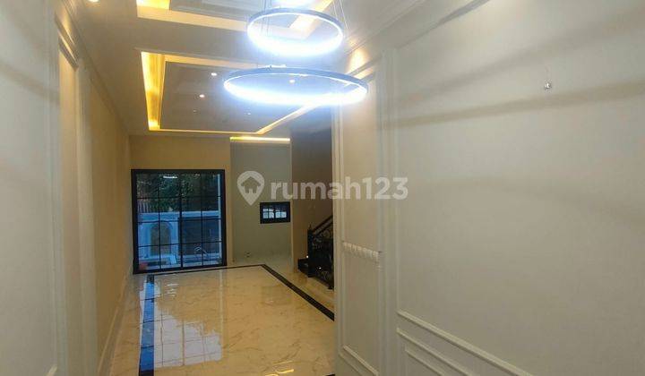 RUMAH MEWAH CLASSIC EROPA SIAP HUNI + PRIVATEPOOL DI JAGAKARSA 11