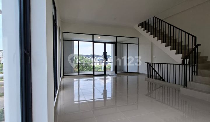 For Rent: New 3-Story Shop House (Ruko) with Hook, Facing Main Road, Width 6 Meters, Length 13 Meters, in Elite Area Citra Garden Bintaro 2