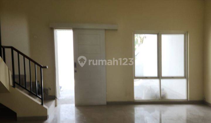 Ruko 2 Lantai Lokasi Strategis di Harapan Indah Bekasi 5