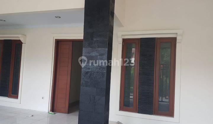 Rumah di Perumahan Jati Bening Estate Bekasi 2