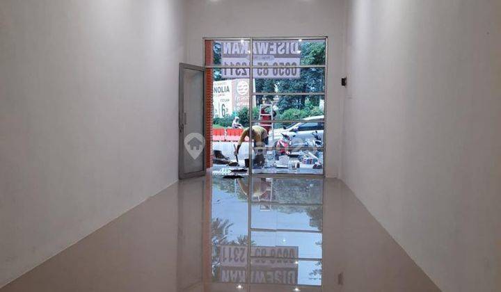 Ruko di Mutiara Gading City, Bekasi 3
