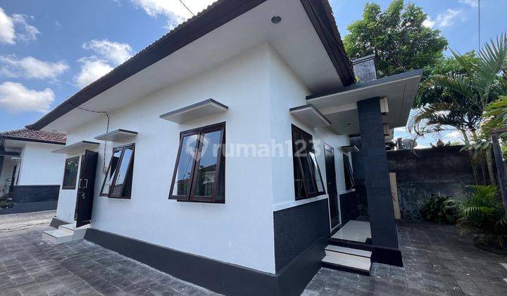 House with land area of 274m2 on Dharmawangsa Street, Nusa Dua 1