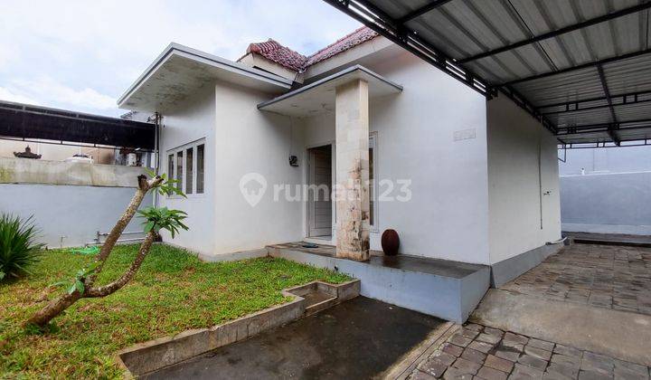 Rumah Minimalis Modern di Taman Mumbul Nusa Dua halaman Luas  1