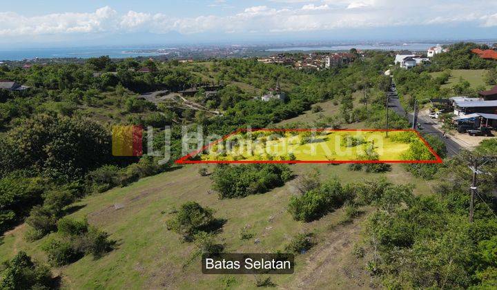 Langka Tanah View Laut Dan Patung Gwk di Jalan Raya Goa Gong 1