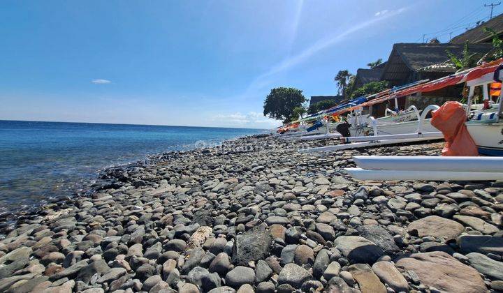 Beach Front Tanah Ngantong Ukuran Kecil di Amed, Karangasem 2