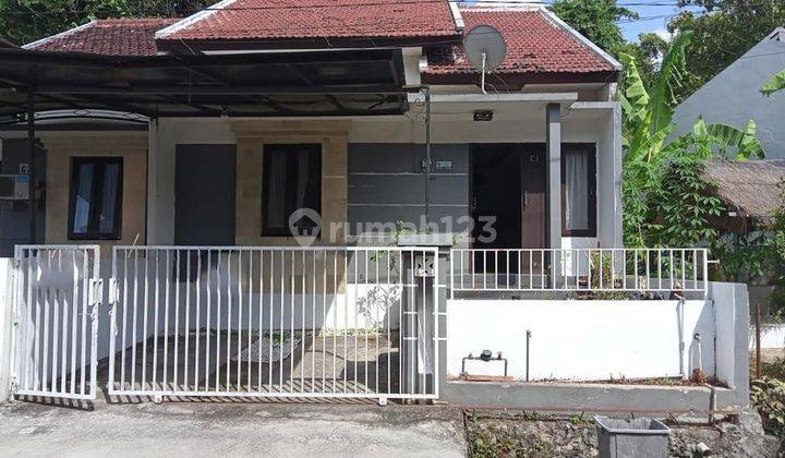 Minimalist house in the Taman Griya area, Jimbaran, One Gate System 2