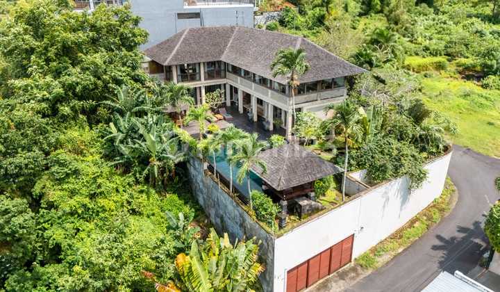Villa Mewah dengan Pemandangan Laut di Ungasan Villa Mewah dengan Pemandangan Laut di Ungasan