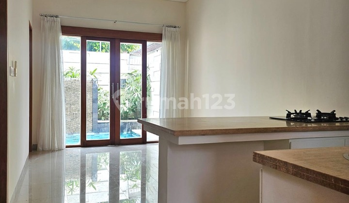 Beautiful 1-Story House in Bale Park, Kerobokan Near Seminyak 2