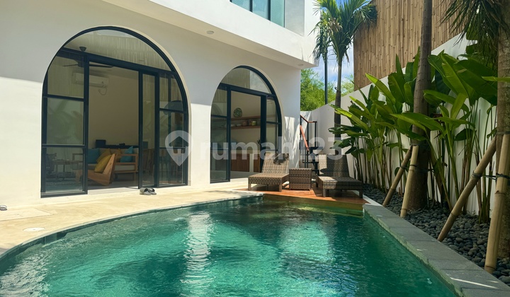 Beautiful Villa Ready to Live in Canggu, 8 Minutes to Batu Bolong Beach