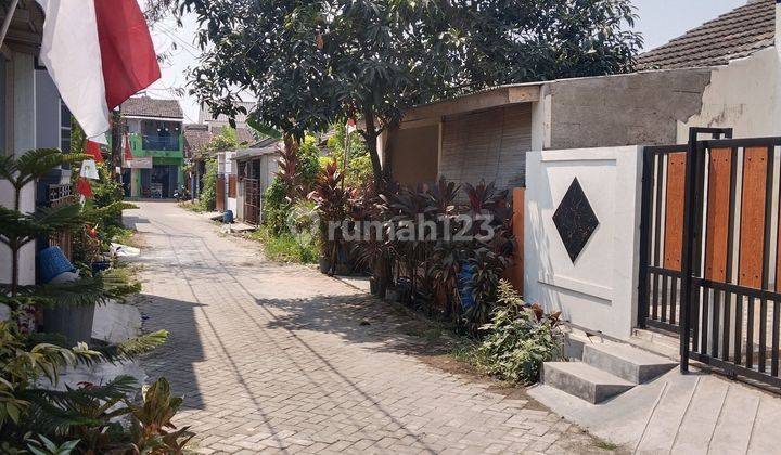 Rumah 2 lantai dekat dengan mal citra raya dan kampus Esa unggul 2