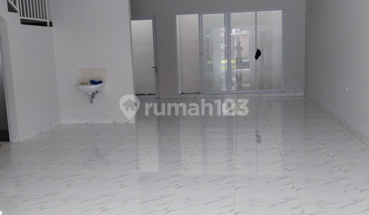 Rumah 2lantai Bangunan Baru Siap Huni Dekya Dengan Kolam Renang@ Them Park, Sekolah Tarakanita 2