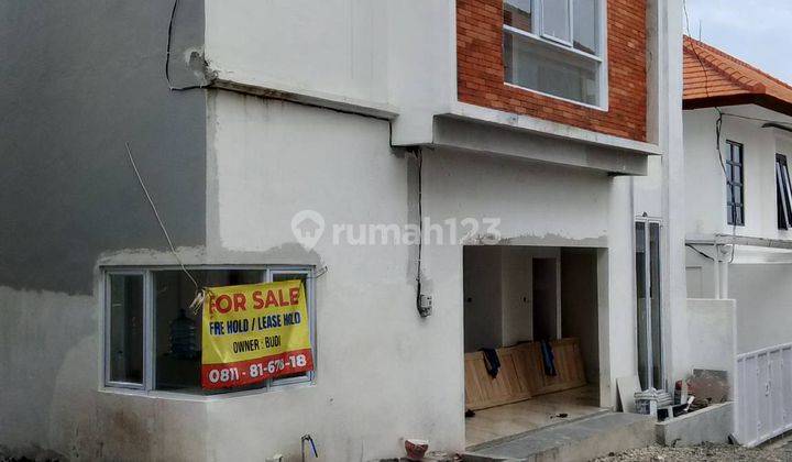 Rumah 2 Lantai Minimalis Private Pool 2