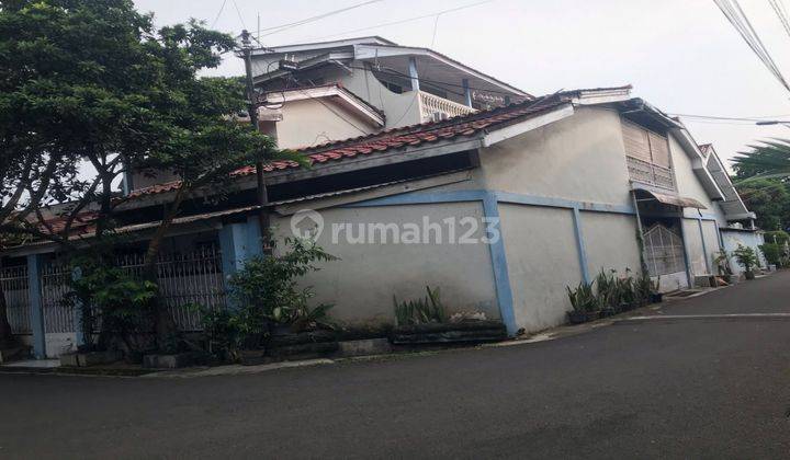 Dijual Rumah Hook Nego Sampe Deal Area Kramat Jati Rumah Semi Furnished 3 Lantai SHM - Sertifikat Hak Milik di Kramat jati , Kramat Jati Bagus 1