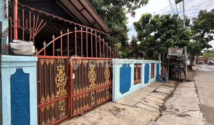 Rumah Lokasi Strategis Cocok Buat Usaha di Jalan Prof Moh Yamin 2