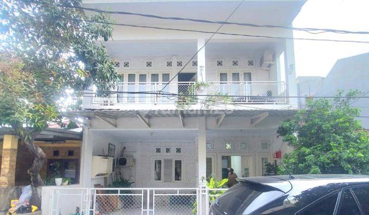 Dijual Rumah di Bulevar Hijau Harapan Indah 1