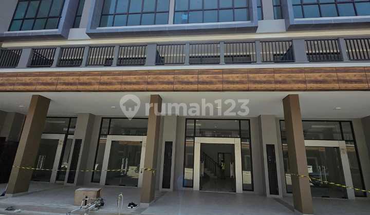 Disewakan Ruko Chrystal Summarecon Bekasi, Lokasi Strategis 