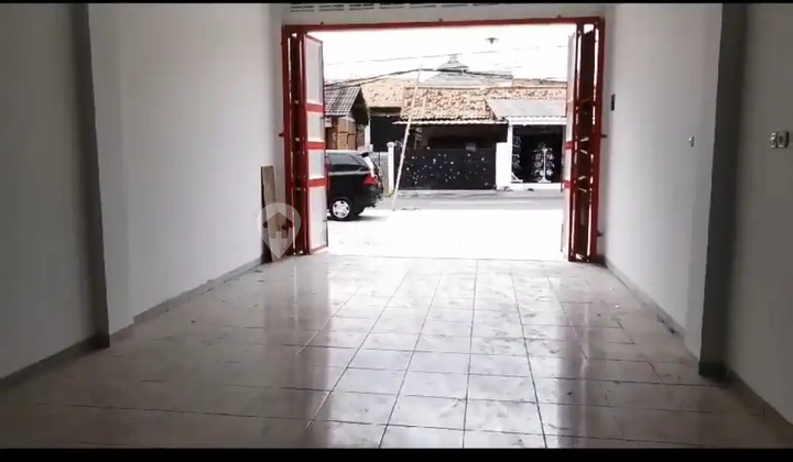 Ready-to-Occupy New Shop House in East Bekasi