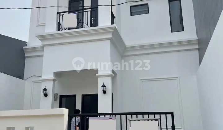 Ready-to-Occupy 2-Story Modern Classic House in Harapan Indah Bekasi