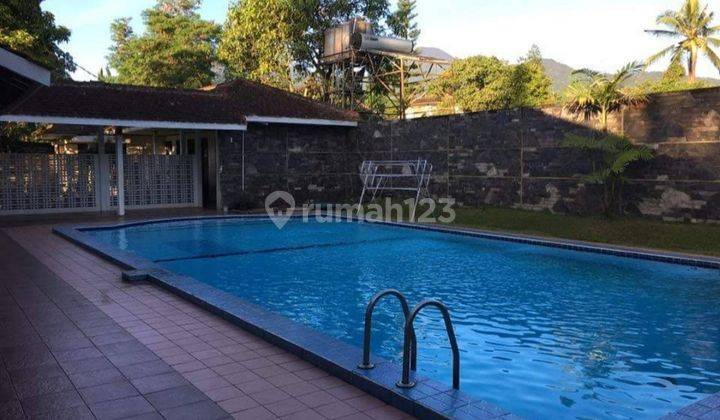 Villa Luas Nyaman Asri Rapi di Cipanas Puncak Bogor 6
