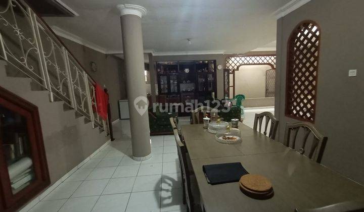 Rumah Letak Strategis di Tanah Abang Jakarta Pusat 2